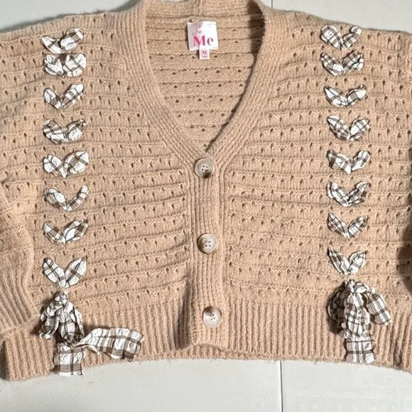 So Me Cropped Bow Cardigan Sweater Beige Plaid Bow Detail Women’s Medium - Picture 10 of 11